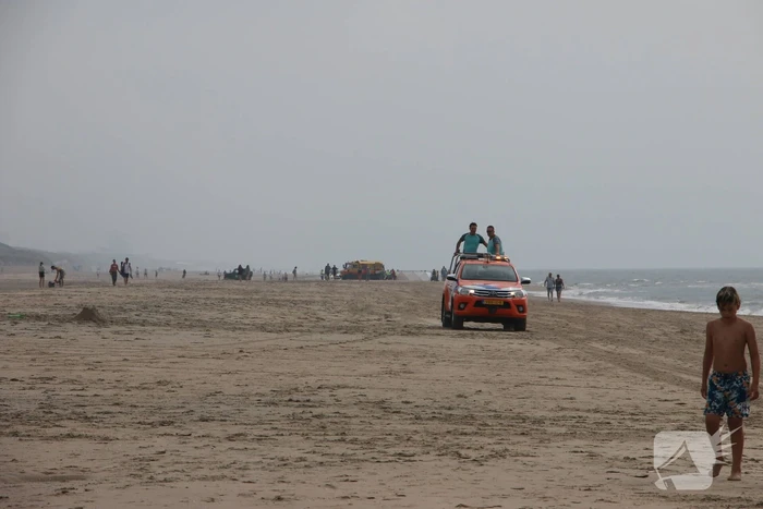 Persoon overleden bij incident op strand