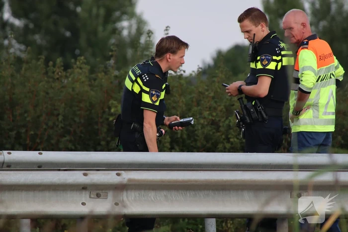Lange file na verkeersongeval op snelweg