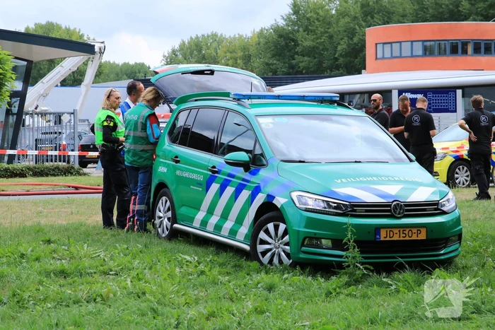 Zeer grote brand in bedrijfsverzamelgebouw