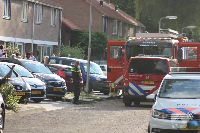Woning zwartgeblakerd vanwege brand in keuken