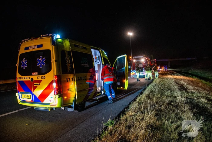 Dode en twee aanhoudingen bij ernstig verkeersongeval