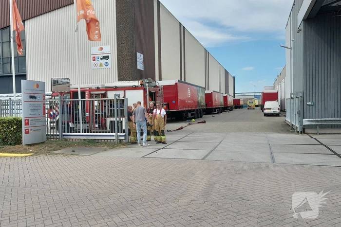 Brand in loods op bedrijventerrein De Groote Lindt