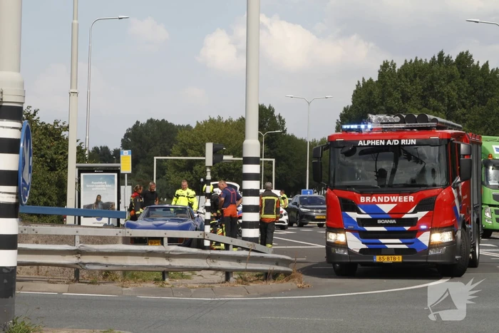 Brandweer doet onderzoek naar rokende Corvette-oldtimer