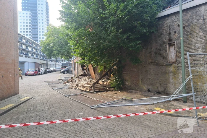 Schuur zwaar beschadigd door instorting