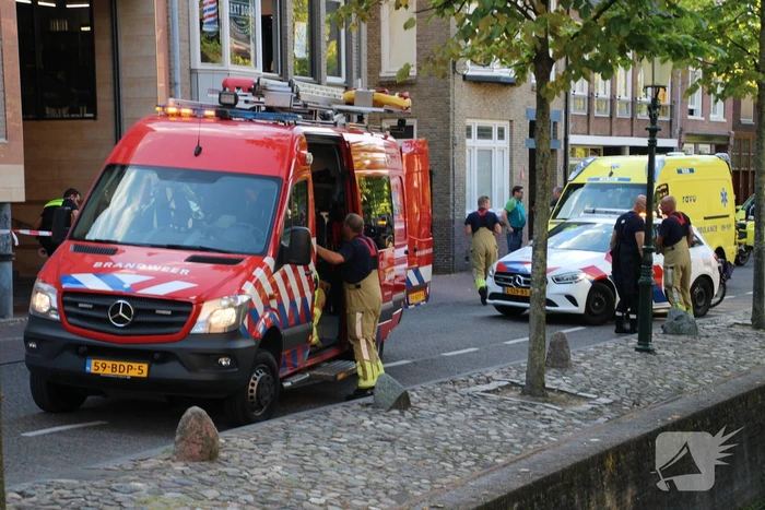 Omstanders redden te water geraakte fietser