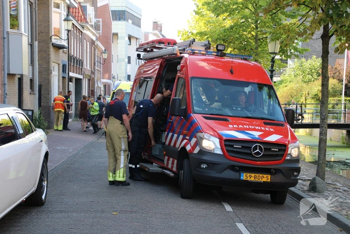 Omstanders redden te water geraakte fietser