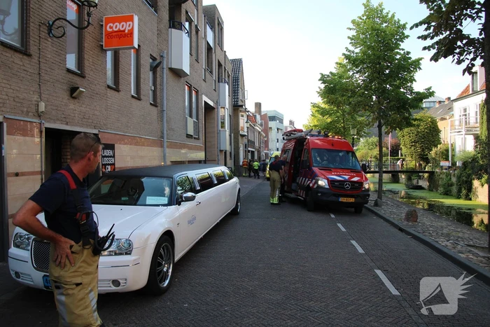 Omstanders redden te water geraakte fietser