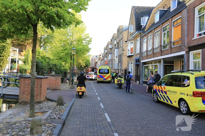 Omstanders redden te water geraakte fietser