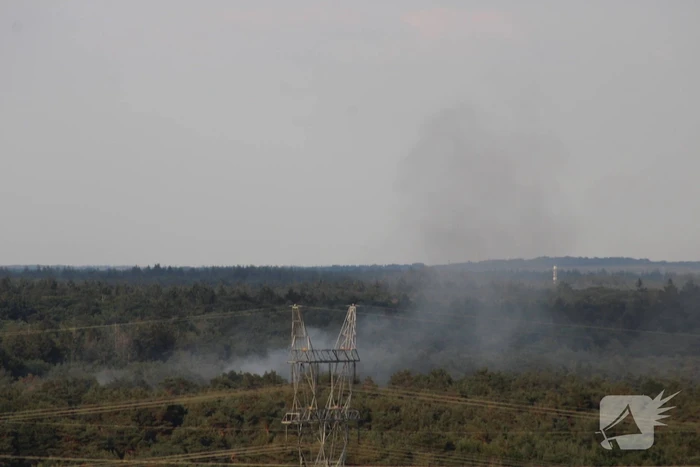 Snelweg afgesloten vanwege grote bermbrand