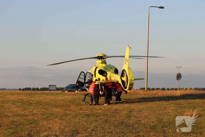 Persoon zwaargewond bij verkeersongeval