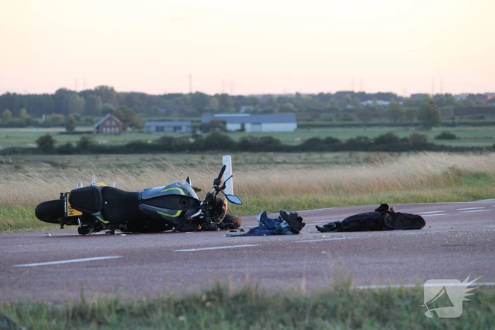 Persoon zwaargewond bij verkeersongeval