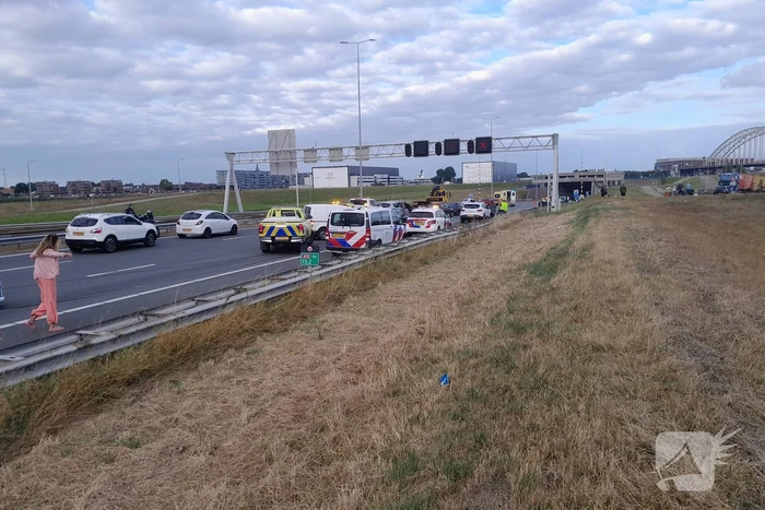 Flinke ravage door ongeval op snelweg