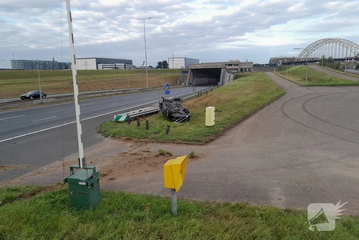 Flinke ravage door ongeval op snelweg