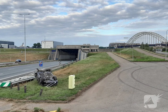 Flinke ravage door ongeval op snelweg