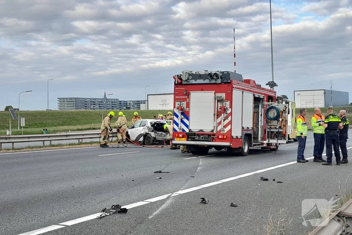 Flinke ravage door ongeval op snelweg