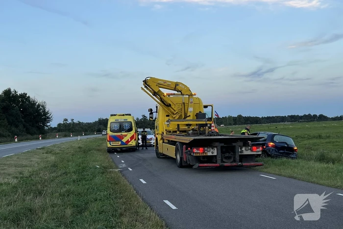 Gewonde nadat auto in water belandt
