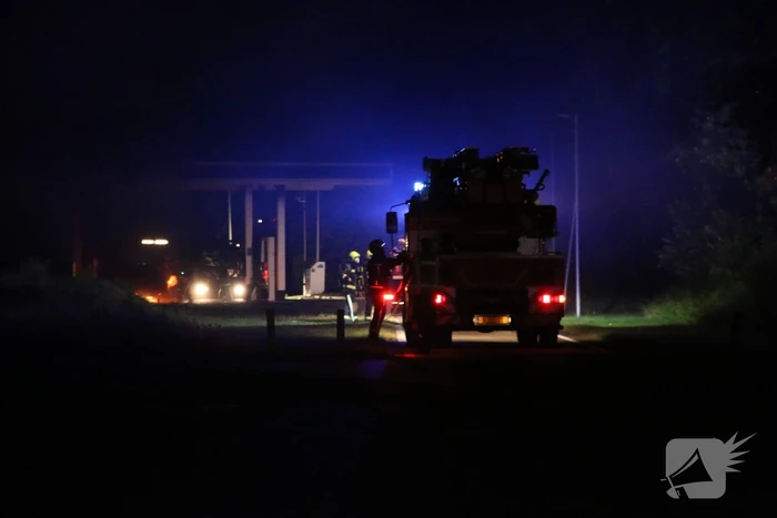 Dode bij brand in tankstation na ongeval