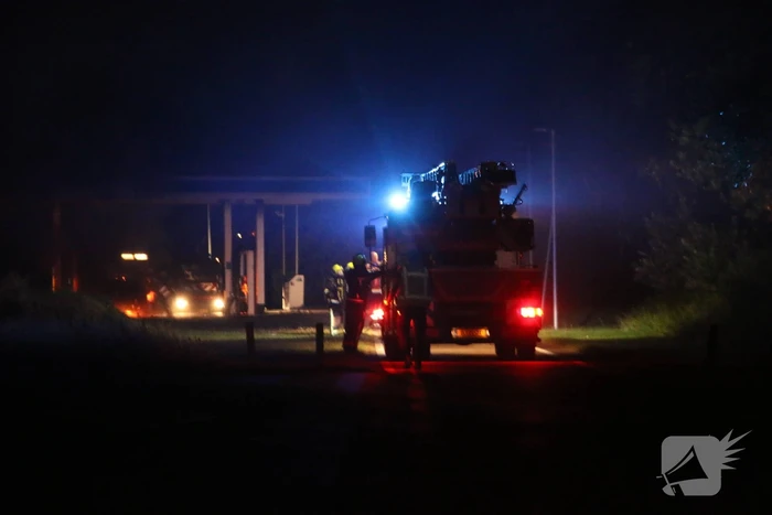 Dode bij brand in tankstation na ongeval