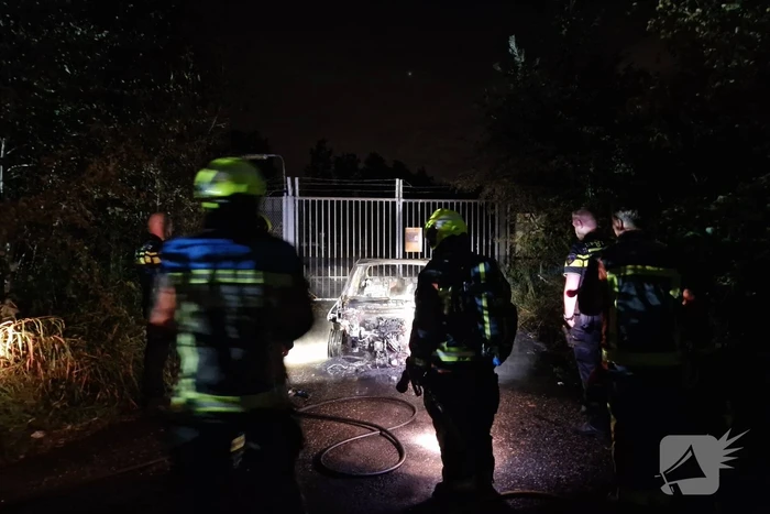 Auto in vlammen op