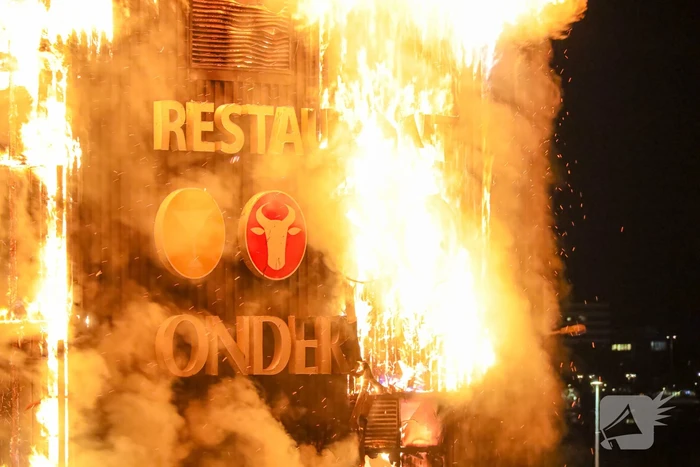 Wegrestaurant Onderweg verwoest door uitslaande brand
