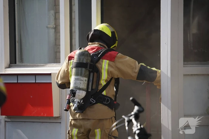 Flinke rookontwikkeling bij keukenbrand