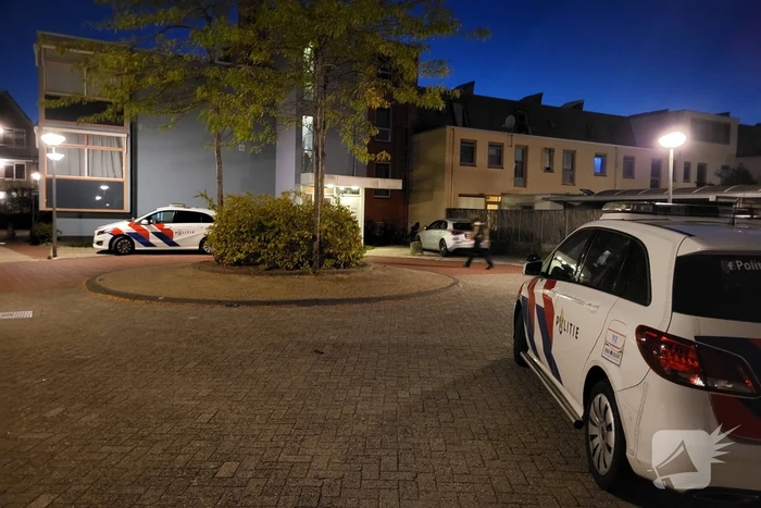 Politie start zoekactie na beroving
