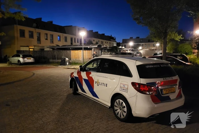 Politie start zoekactie na beroving