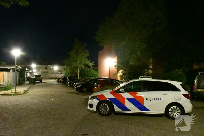 Politie start zoekactie na beroving