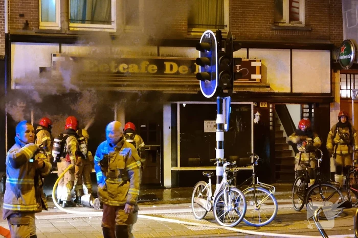 Flinke brand in waterpijpcafé De Nijl