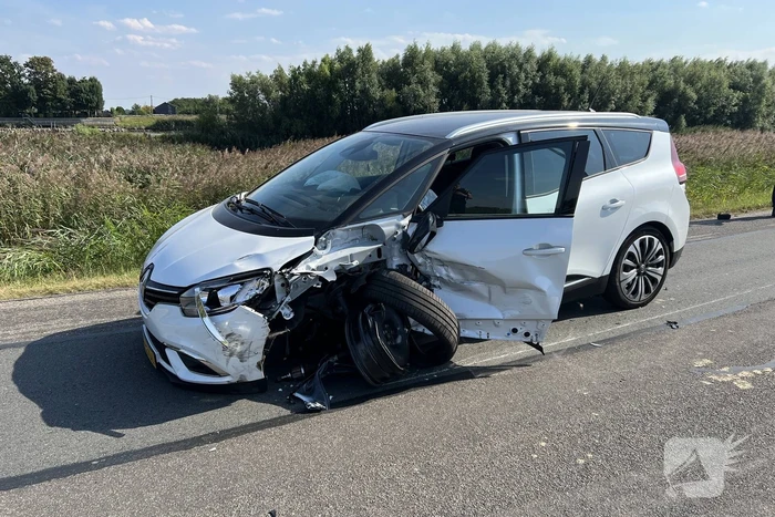 Gewonden bij frontale aanrijding