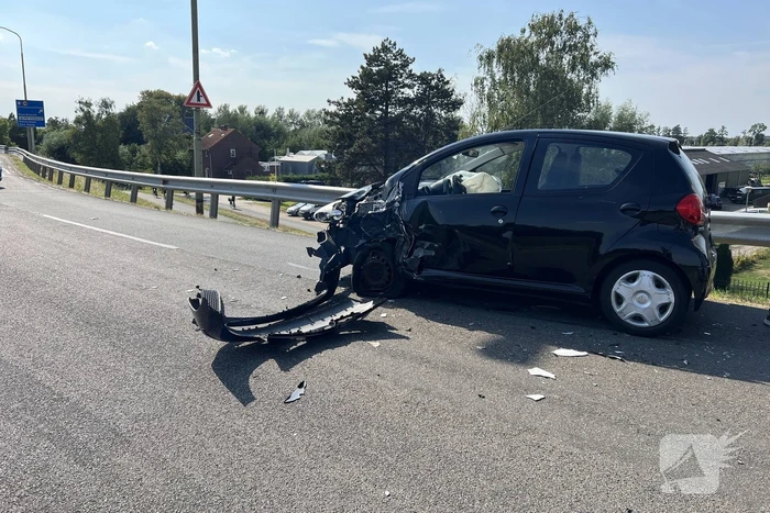 Gewonden bij frontale aanrijding