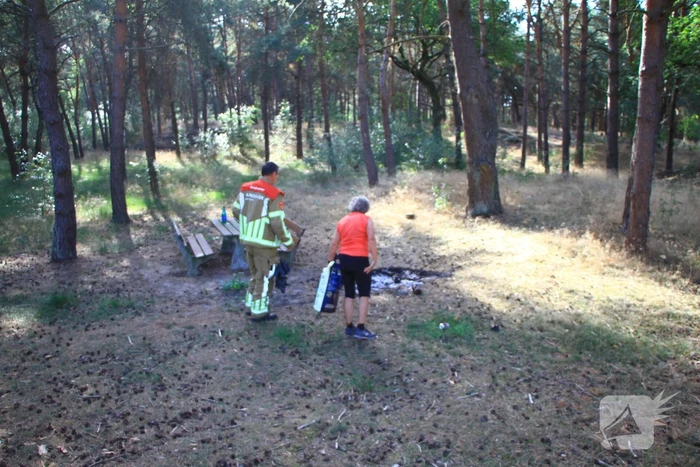 Brandweer ingezet voor stookvuur in bos