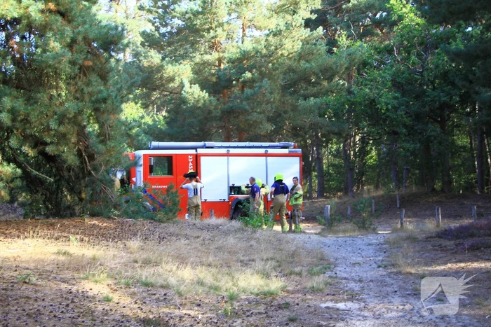 Brandweer ingezet voor stookvuur in bos