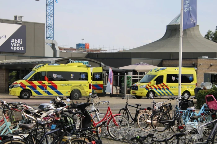 Kind ernstig gewond bij incident in zwembad