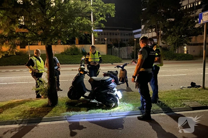 Persoon gewond bij aanrijding tussen twee scooters