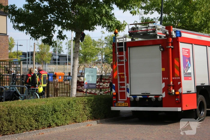 Brandweer onderzoekt vreemde lucht bij De Boechorst