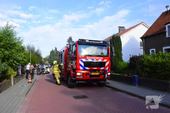 Hevige brand in garageboxen