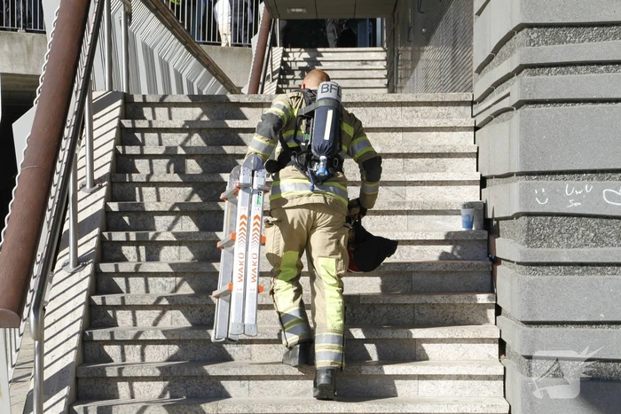 De nieuwe bibliotheek ontruim vanwege brand