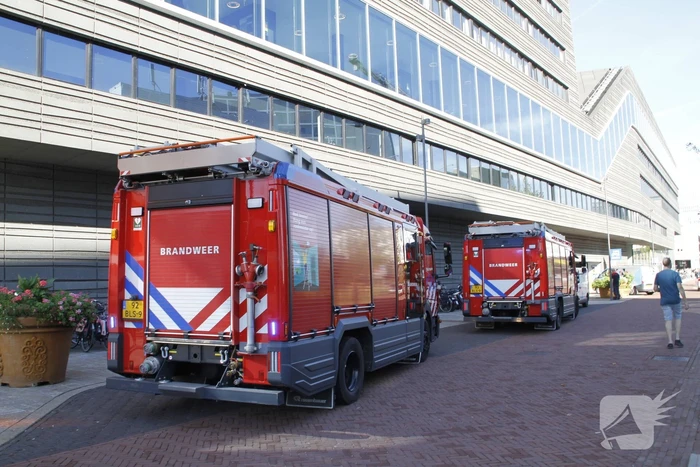 De nieuwe bibliotheek ontruim vanwege brand