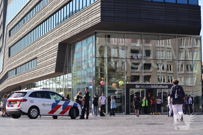 De nieuwe bibliotheek ontruim vanwege brand