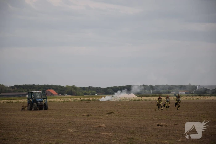 Brand door omploegen van weiland