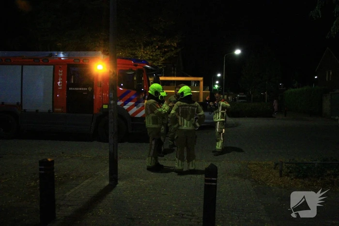 Brandweer doet onderzoek naar hinderlijke brandlucht