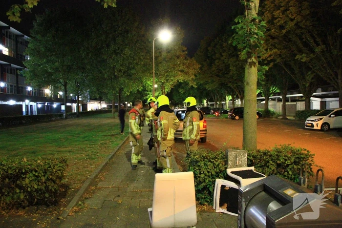 Brandweer doet onderzoek naar hinderlijke brandlucht
