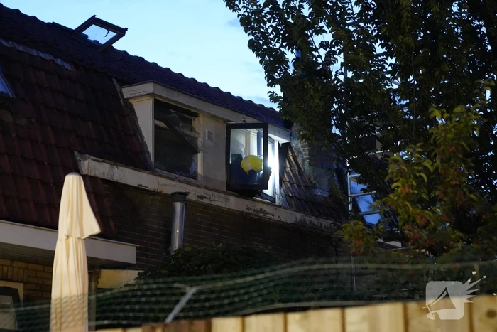 Schoorsteenbrand ontdekt door buren