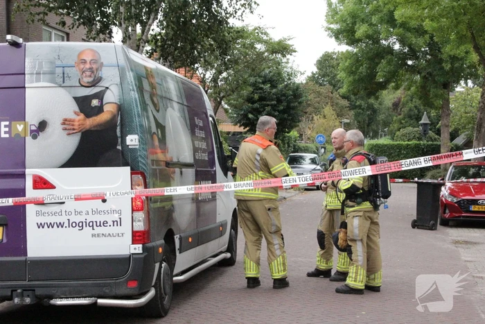 Bestuurder bestelbus raakt onwel door gaslucht