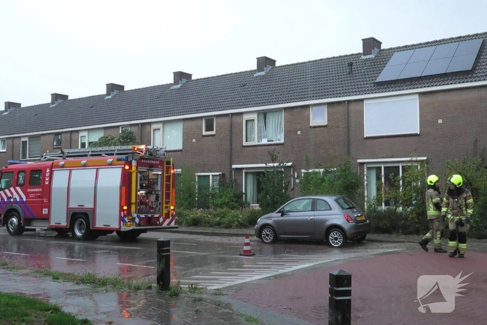 Brandgeur na mogelijke blikseminslag