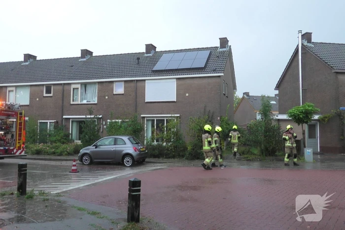 Brandgeur na mogelijke blikseminslag