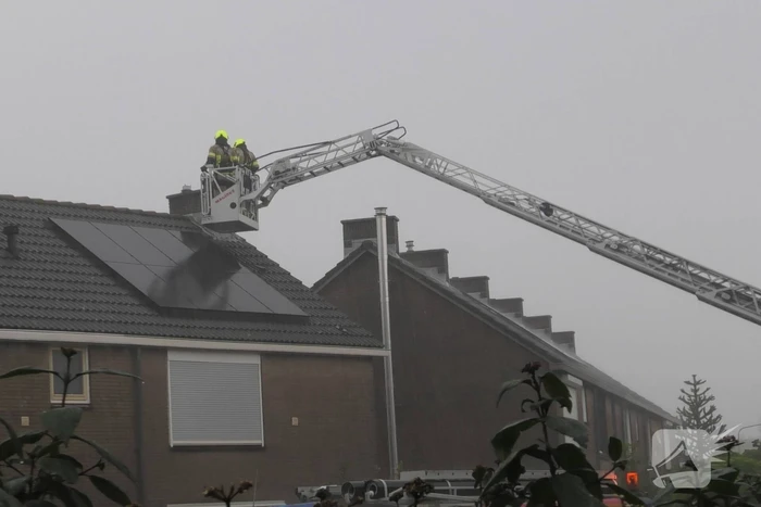 Brandgeur na mogelijke blikseminslag