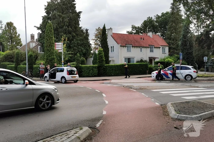 Fietser gewond bij botsing op rotonde