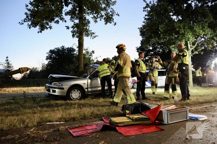 Persoon bekneld na ernstig ongeval